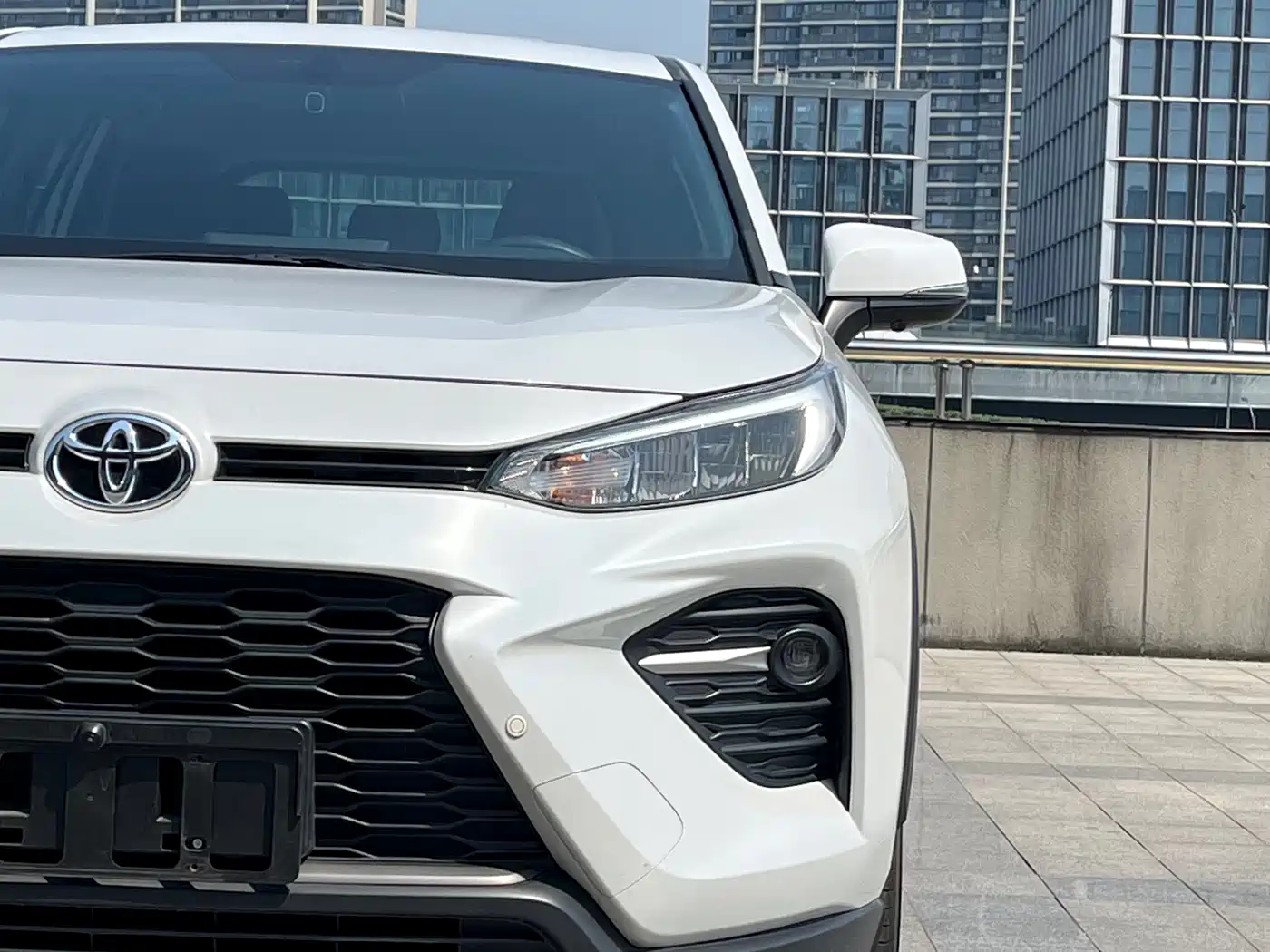 Toyota Wildlander 2023 2.0L CVT FWD LE фото 7