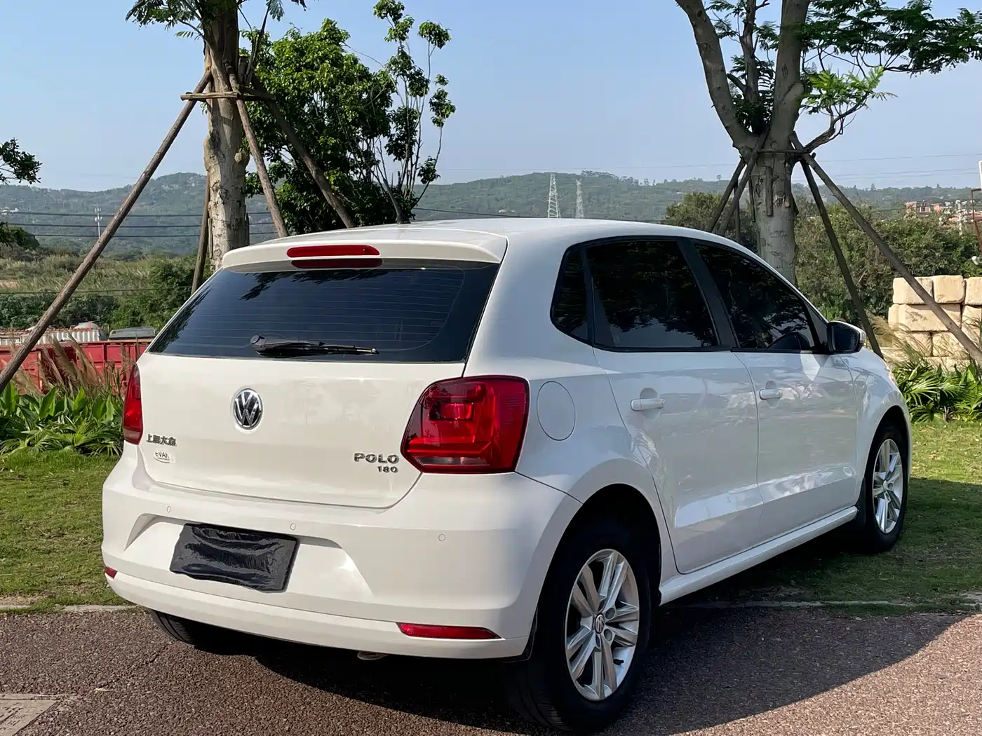 Volkswagen Polo 2016 1.6L Automatic Comfort фото 7