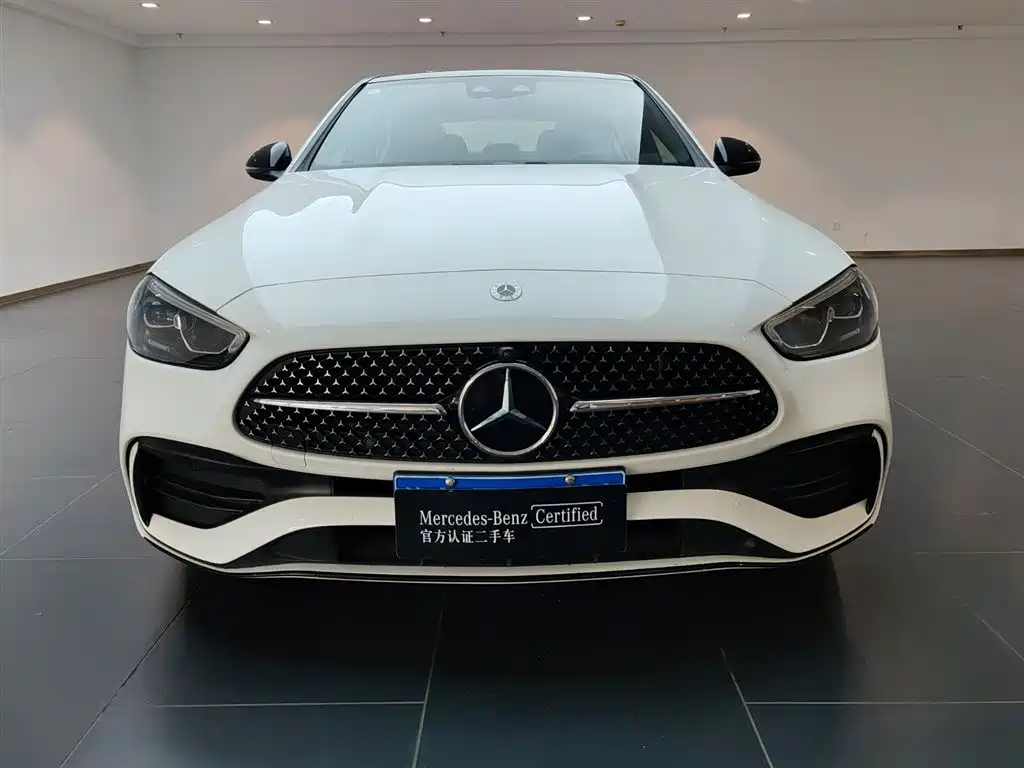 Mercedes-Benz C-Class 2024 C 260 L Night Edition Sport фото 4