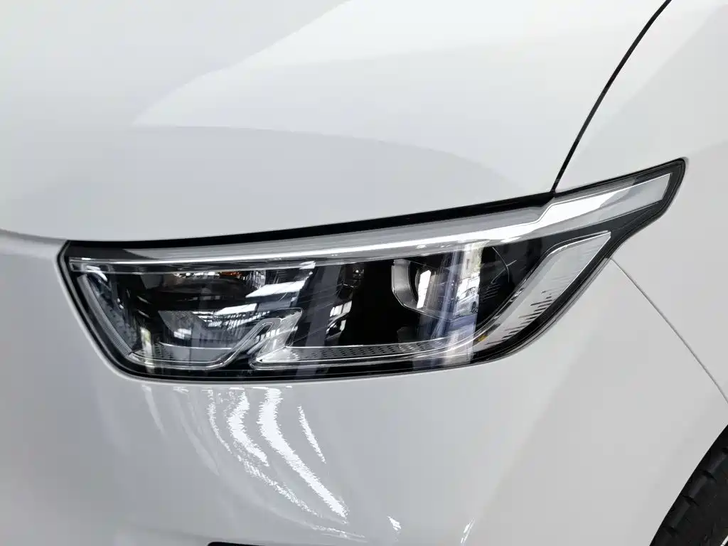 Wuling Motors Wuling Yangguang 2025 2024 300KM Comfort Bus Version 75kW