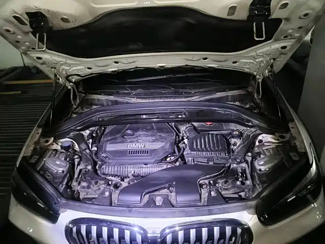 BMW X1 2020 sDrive25Li Leading Model — фото 3