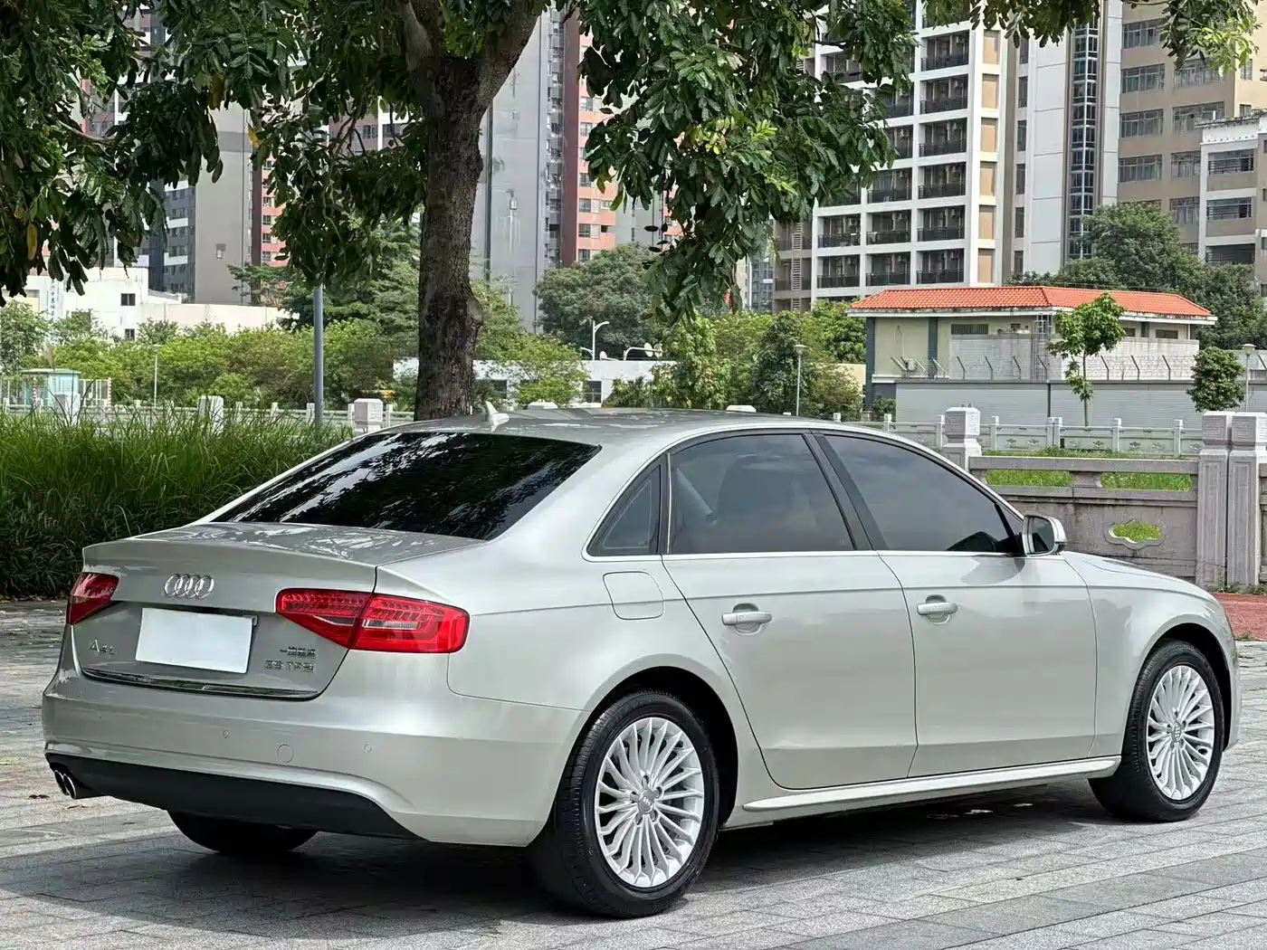 Audi A4L 2016 35 TFSI Automatic Technology фото 9