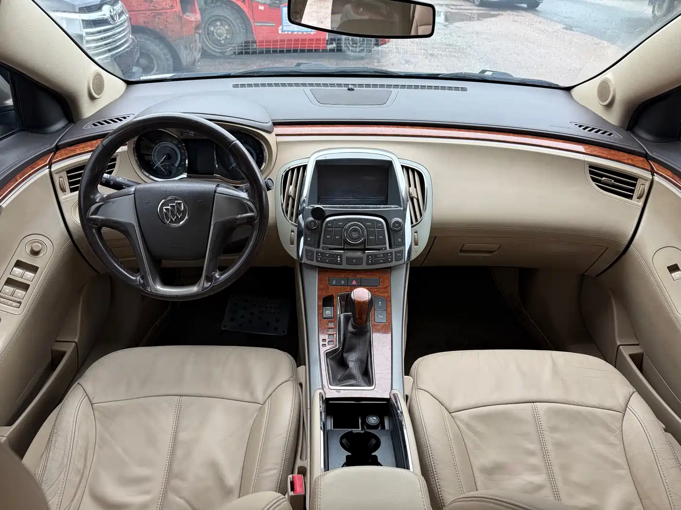 Фото 8 - Buick LaCrosse