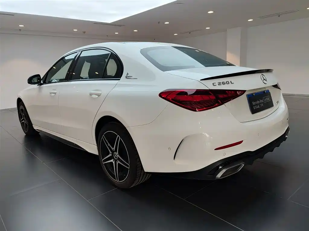 Mercedes-Benz C-Class 2024 C 260 L Night Edition Sport фото 6