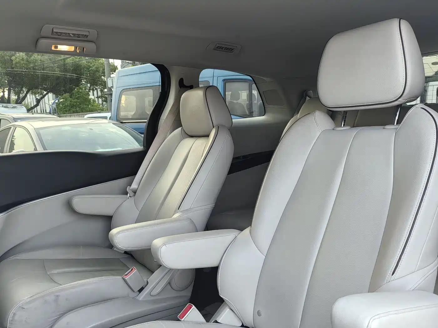 Buick GL8 2021 Land Business Class 652T Smart Luxury фото 9