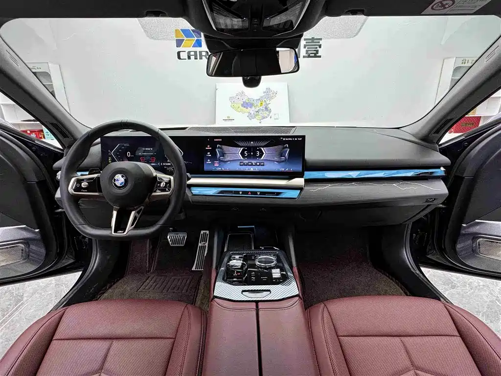 BMW 5 Series 2024 530Li Premium M Sport Package фото 9