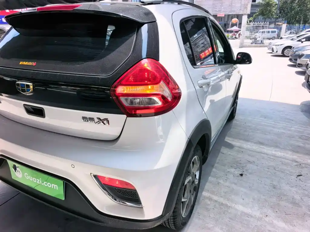 Geely Yuanjing X1 2018 2017 1.3L Auto Player Edition