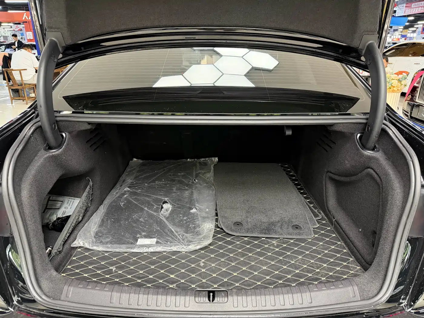 Audi A6L 2021 45 TFSI Exclusive Sport фото 17