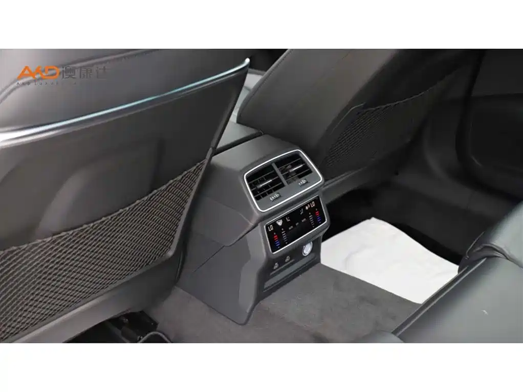 Audi A6L 2023 Facelift 45 TFSI quattro Premium Dynamic фото 9
