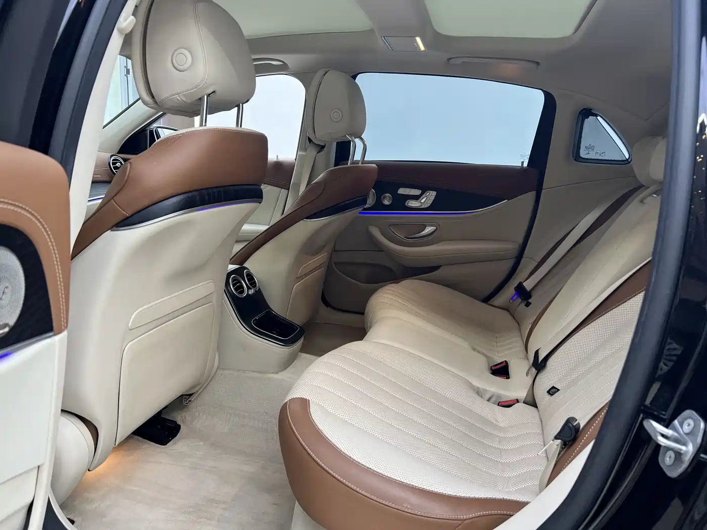 Mercedes-Benz E-Class 2022 Facelift E 300 L Luxury Style фото 24