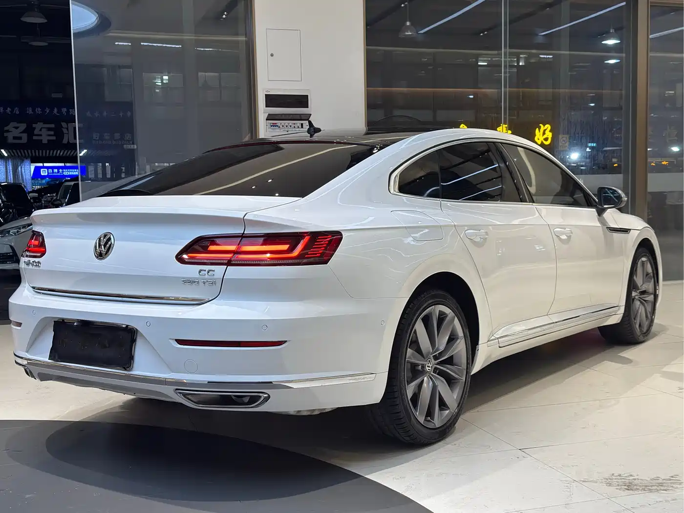 Volkswagen FAW-Volkswagen CC 2019 380TSI Radiance Edition China VI фото 5