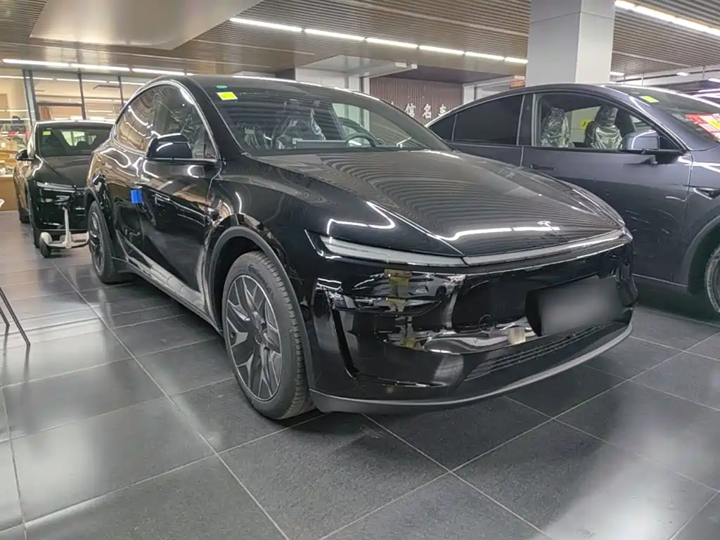 Tesla Model Y L 2026 2025 Facelift Long Range AWD
