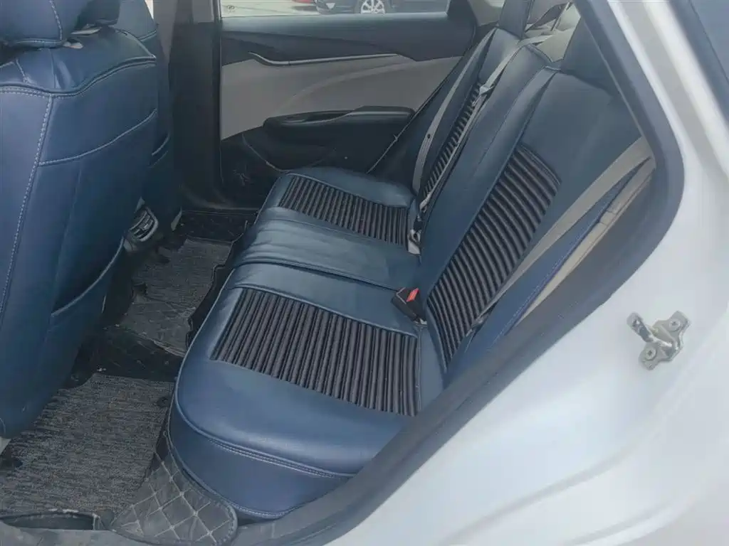 Buick Excelle 2015 15N Automatic Elite фото 17