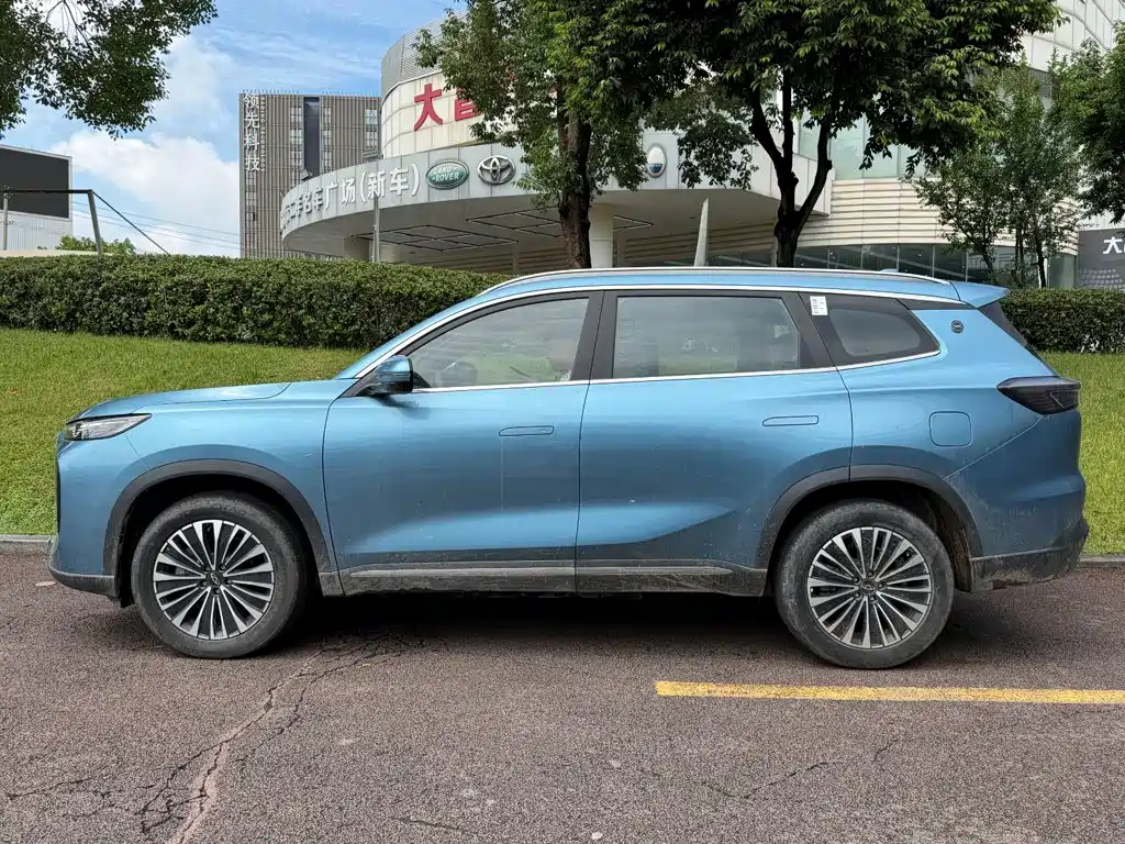 Chery Tiggo 8 PLUS C-DM 2026 2025 1.5T 116km Premium 5-Seater
