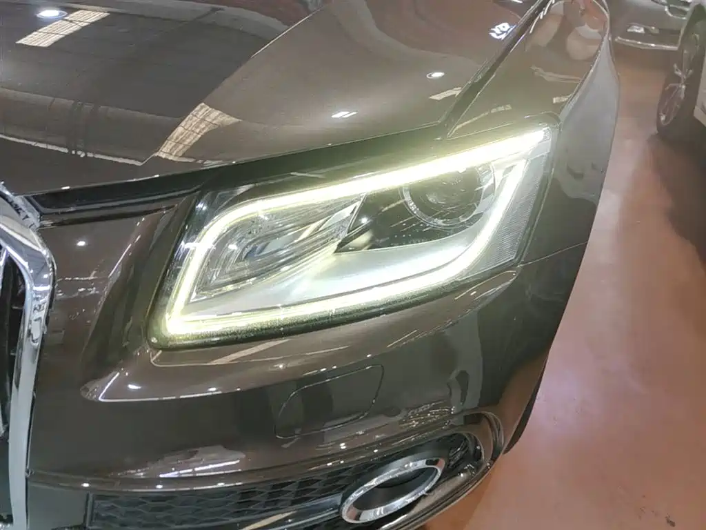 Audi Q5 2018 Collector's Edition 40 TFSI Technology фото 24