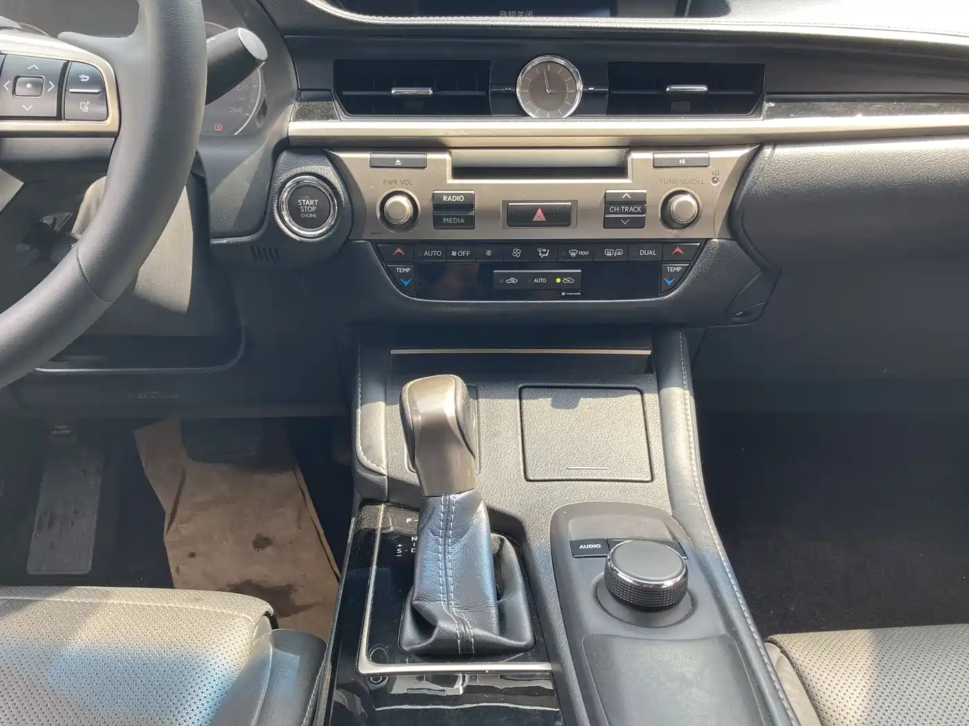 Lexus ES 2015 200 Elite Edition фото 7