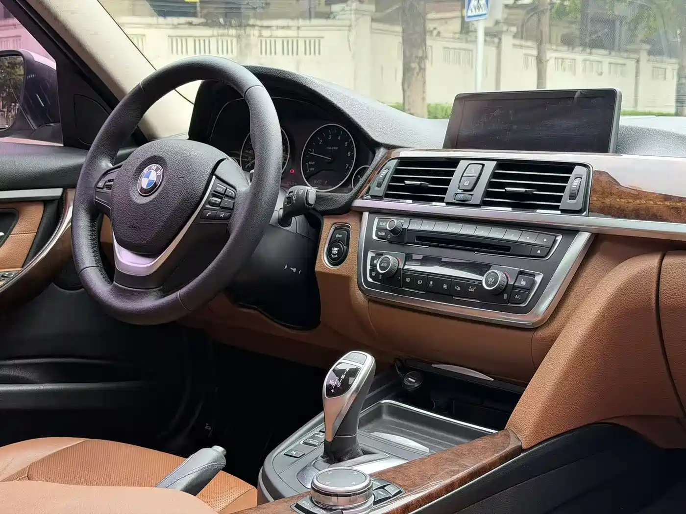 BMW 3 Series 2015 320Li Super Joy Luxury Design Package фото 12