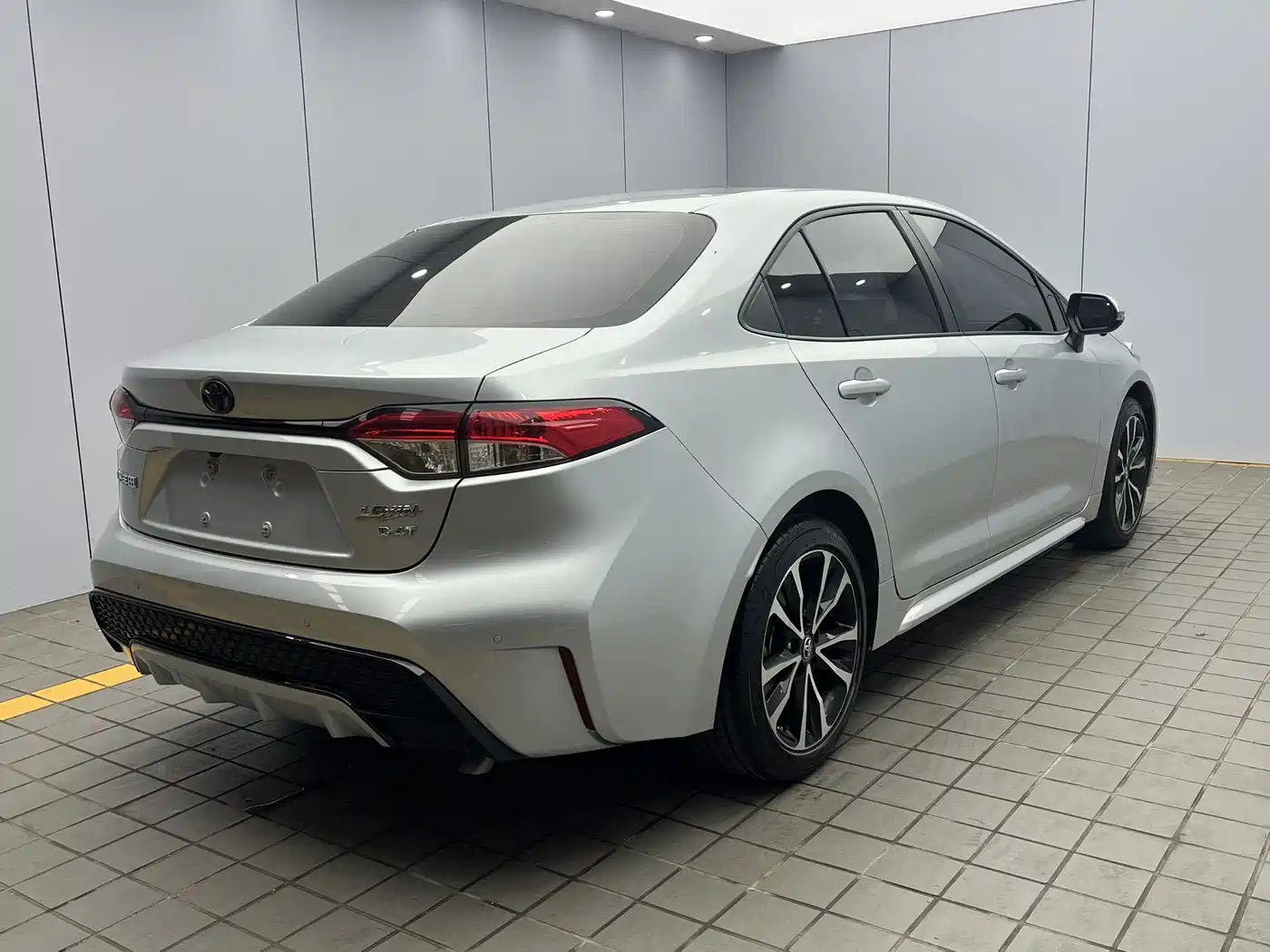Toyota Levin 2022 185T CVT Sport Edition фото 6