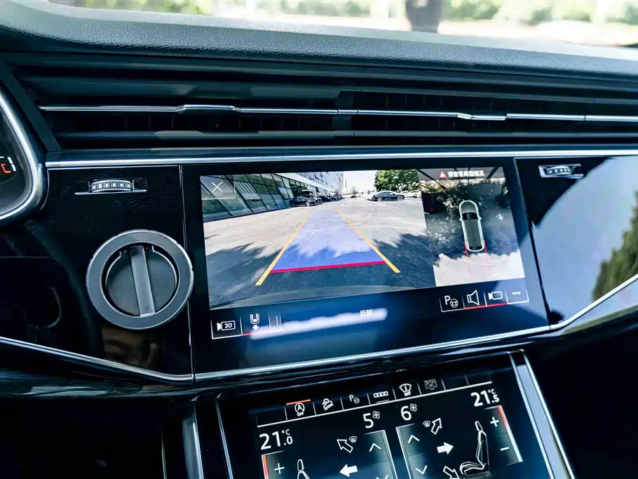 Audi Q8 2022 55 TFSI Premium Selection Dynamic фото 9