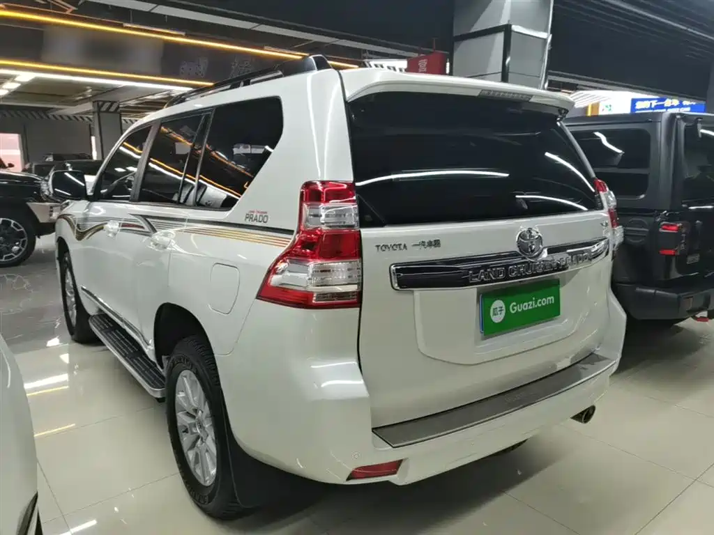 Toyota Prado 2016 3.5L Auto VX NAVI фото 5