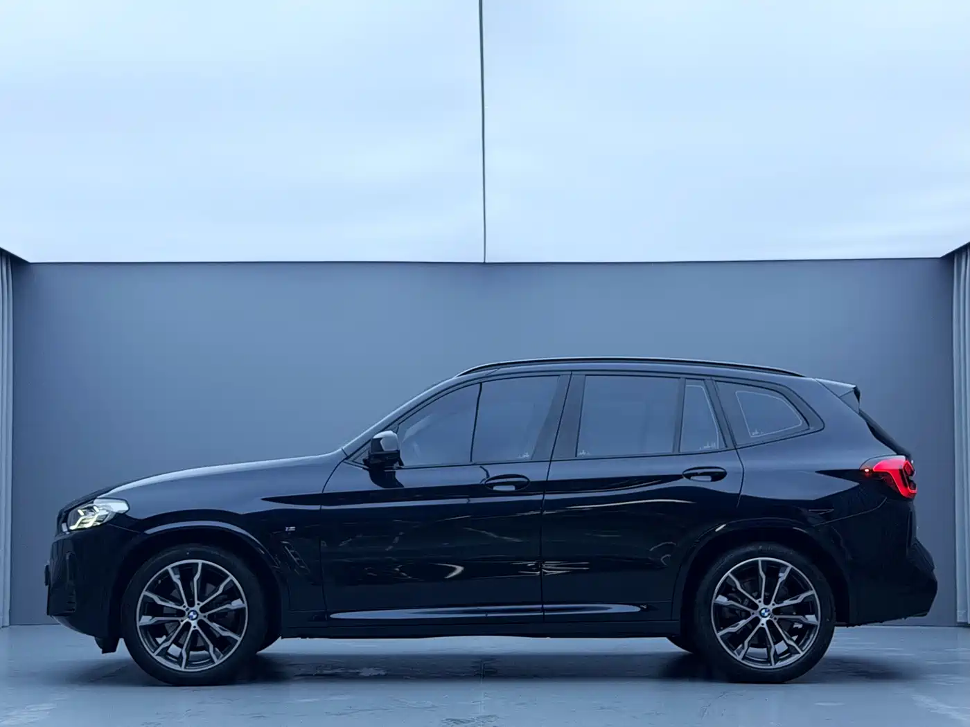 BMW X3 2023 xDrive30i Leading M Night Package фото 5
