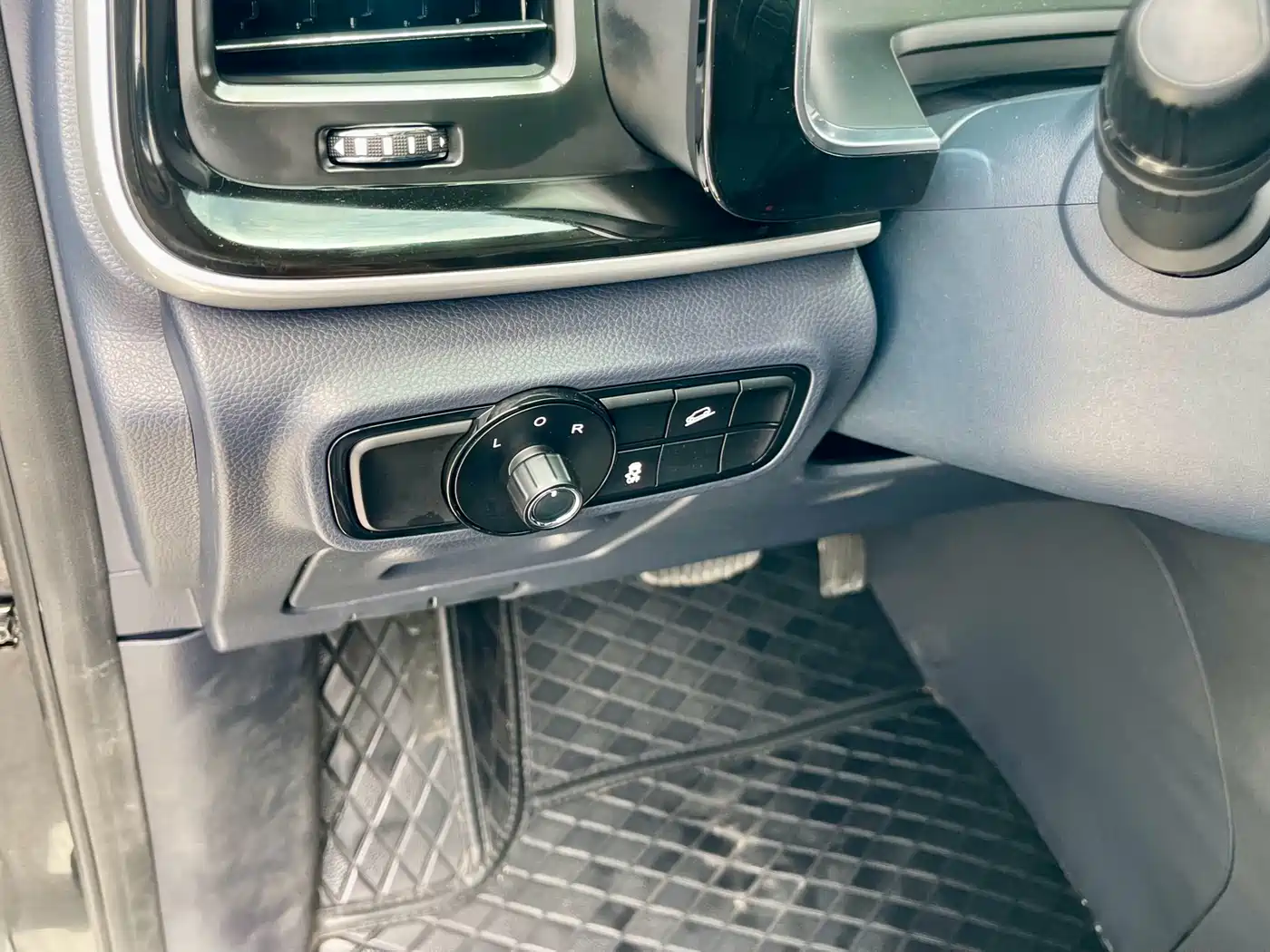 GAC Trumpchi Trumpchi M8 2023 Leading Series 390T Premium Edition фото 8