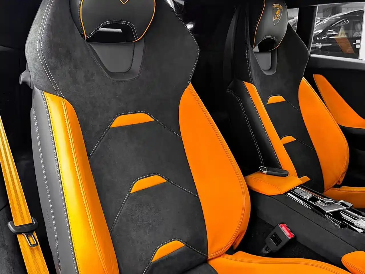 LAMBORGHINI HURACÁN