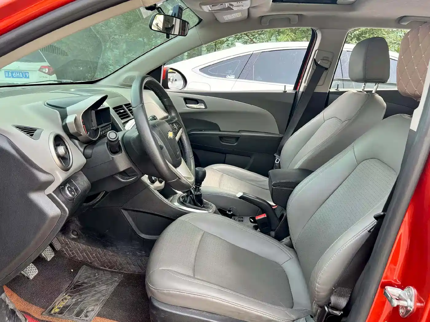 Chevrolet Aveo 2014 2013 Hatchback 1.6L MT SX Fashion Audio-Visual Edition