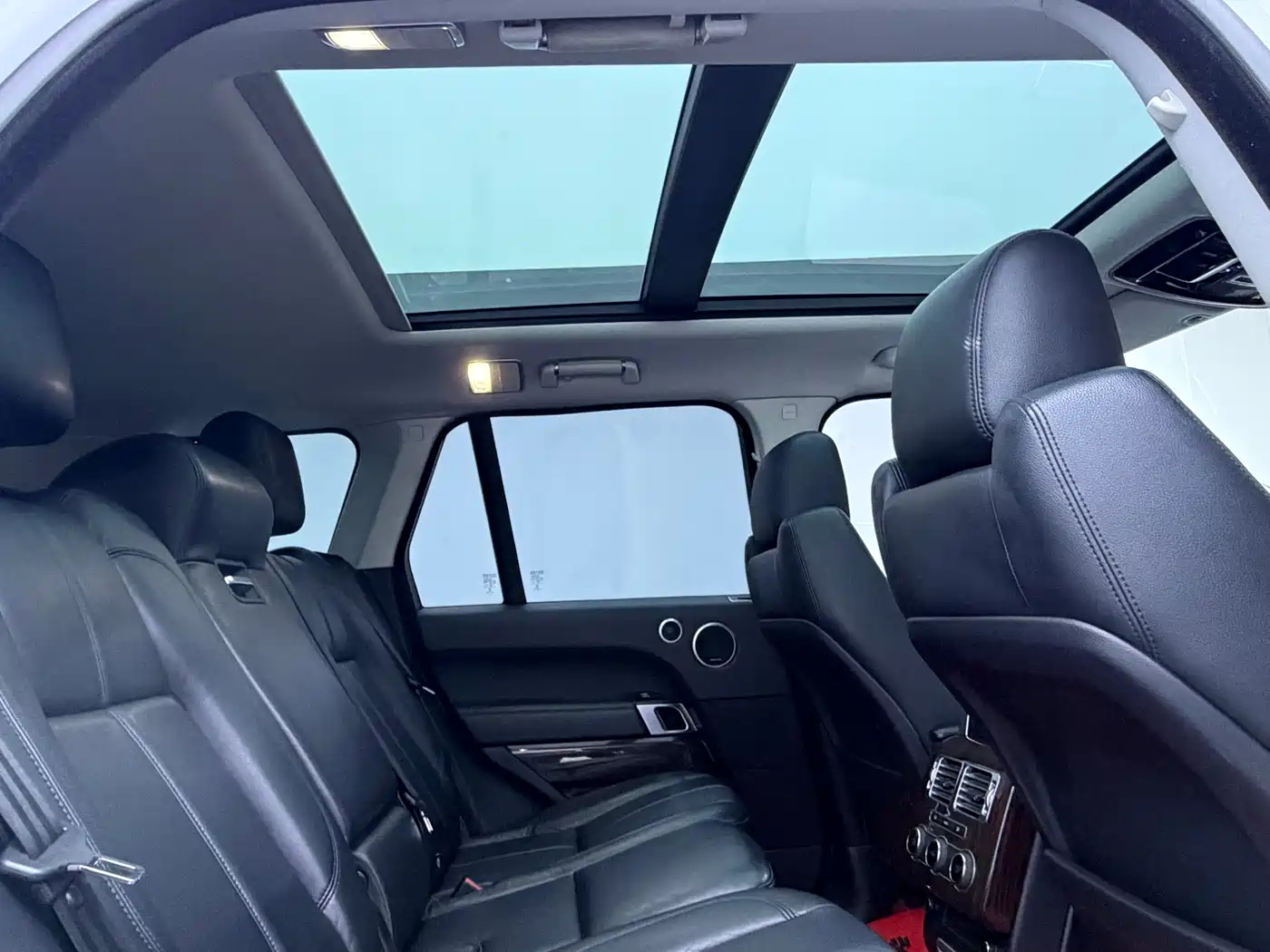 Land Rover Range Rover 2015 3.0 TDV6 Vogue фото 21