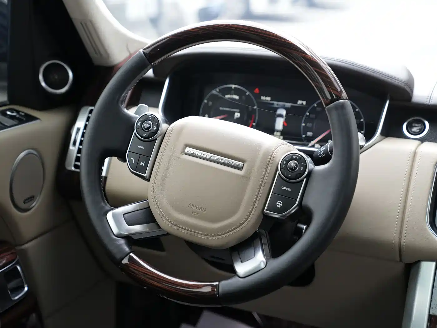 Land Rover Range Rover 2015 5.0 SC V8 AB Prestigious Genesis Extended Edition фото 13
