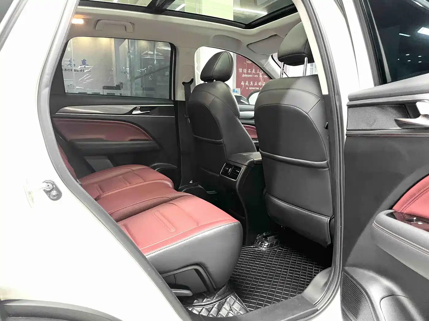 GAC Trumpchi Trumpchi GS4 PLUS 2022 270T Automatic Starry Sky Edition фото 14