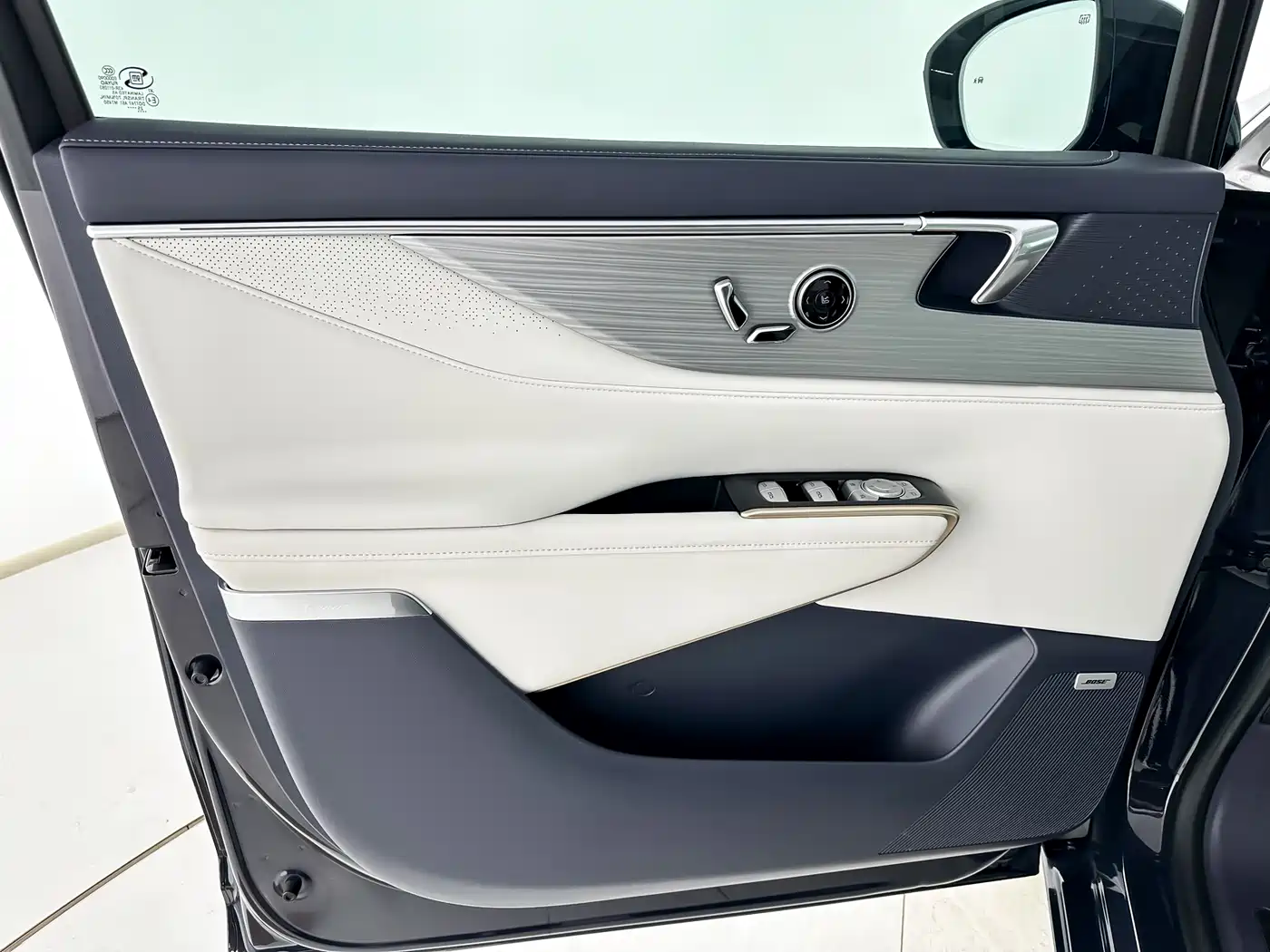 BUICK GL8 NEW ENERGY