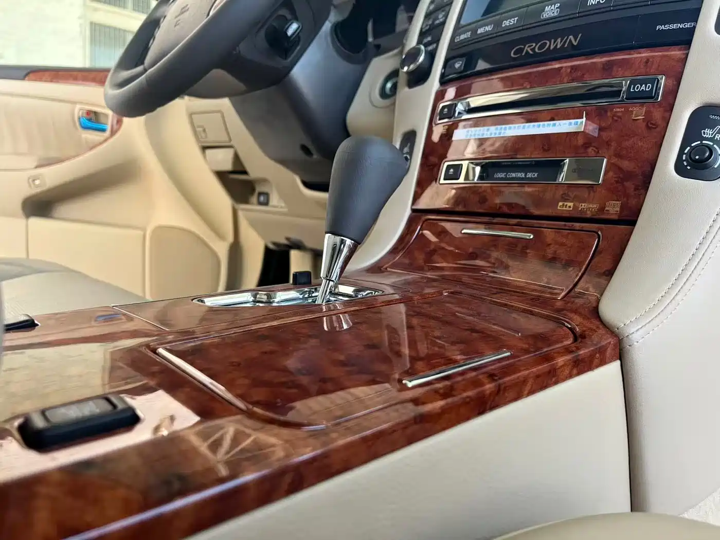 Toyota Crown 2009 2.5L Royal Special Navigation Edition фото 15