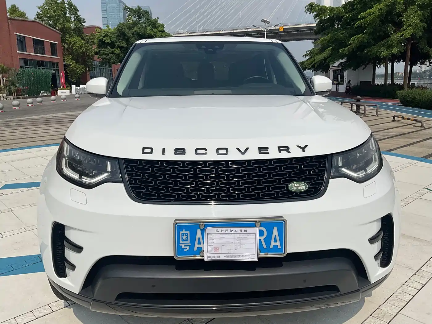 Land Rover Discovery 2020 3.0 SC V6 SE фото 2