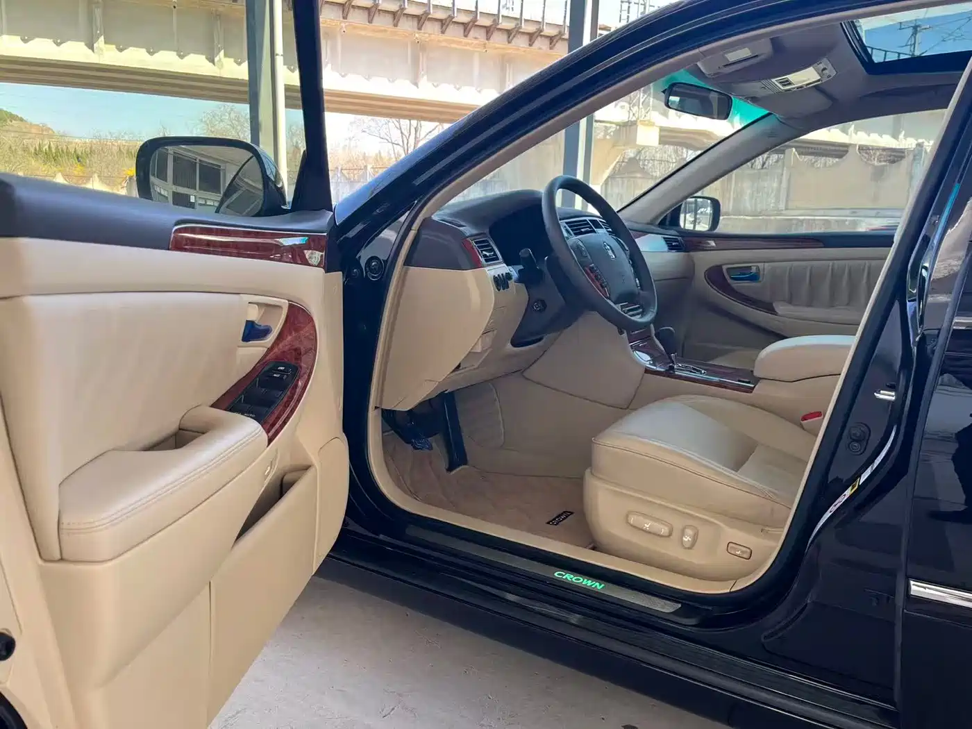 Toyota Crown 2009 2.5L Royal Special Navigation Edition фото 7
