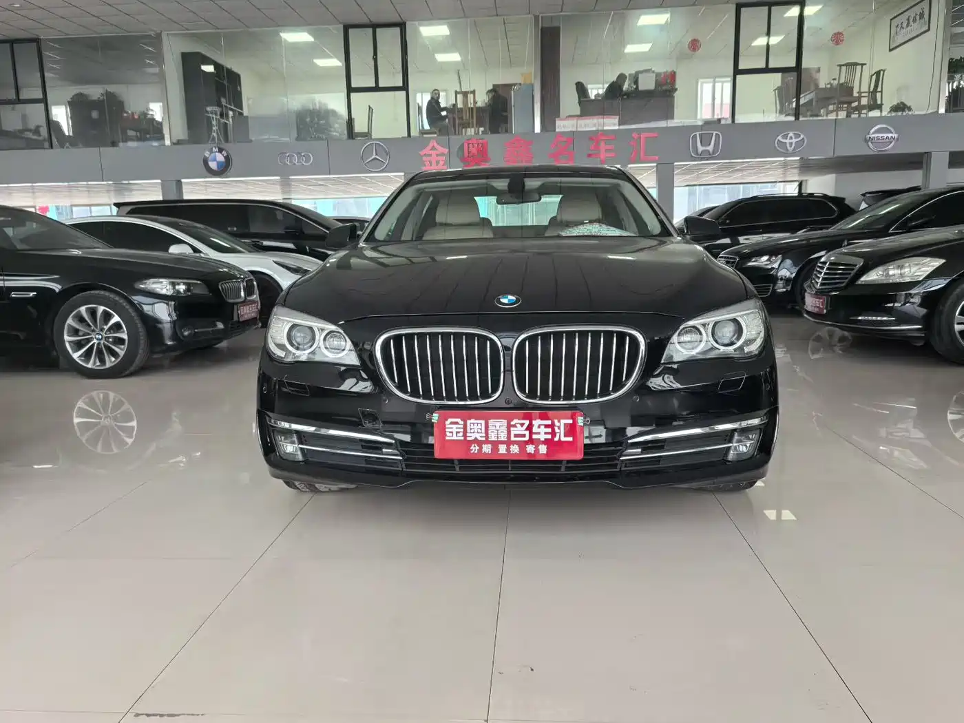 BMW 7 Series 2011 730Li Elegance фото 3