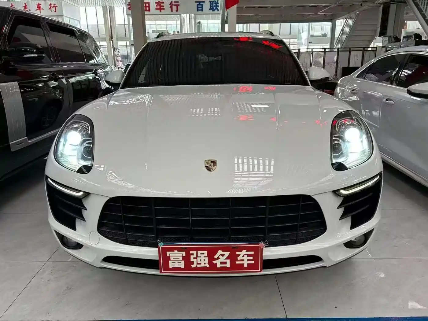 Porsche Macan 2017 Macan 2.0T фото 3