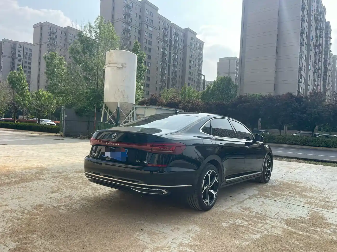 Volkswagen Passat 2025 Outstanding 380TSI Dragon Soaring Edition фото 9