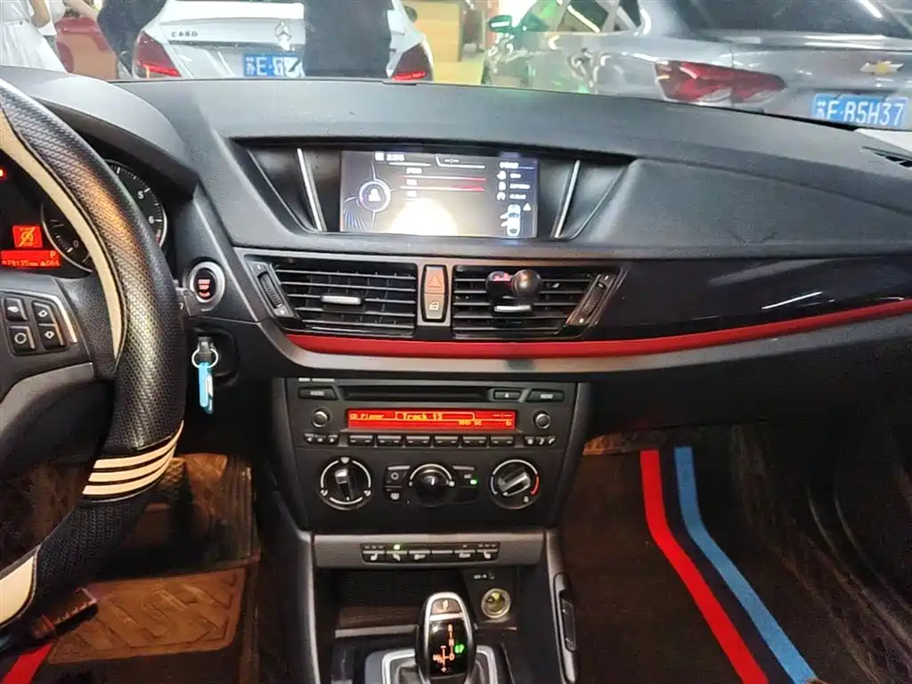 BMW X1 2015 Model sDrive18i Fashion Advanced Edition фото 13