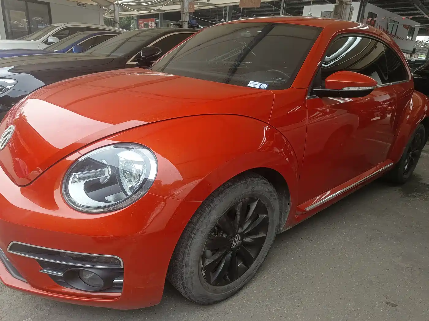Volkswagen Beetle 2017 180TSI Enjoy фото 3