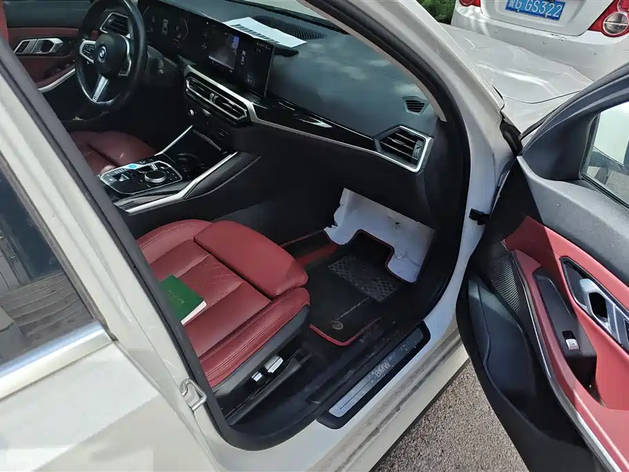 BMW i3 2022 eDrive 35 L фото 8