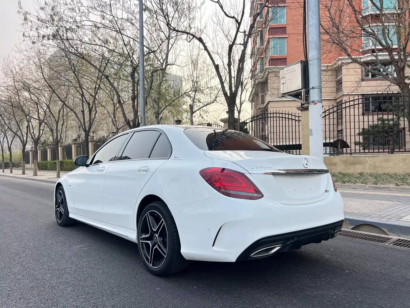 MERCEDES-BENZ C CLASS