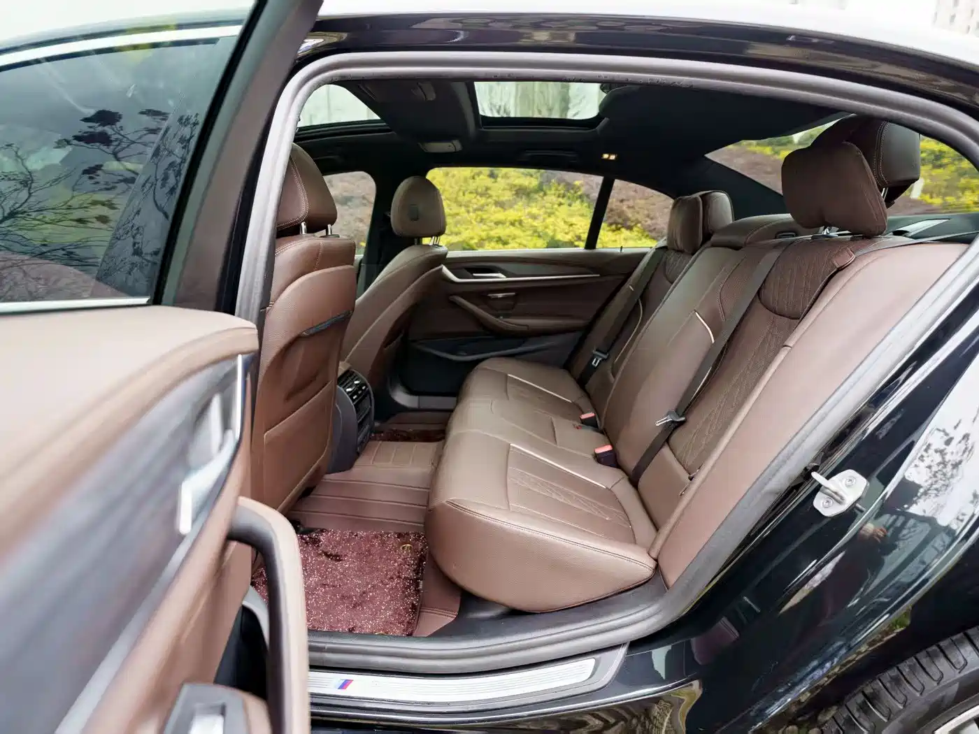 BMW 5 Series 2021 530Li Leading M Sport Package фото 10