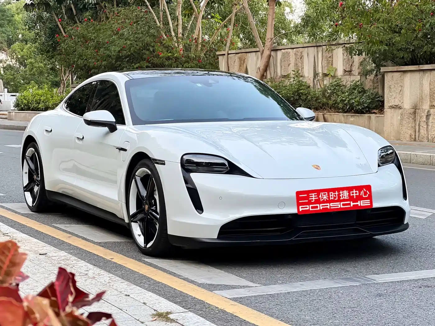 Porsche Taycan 2022 Taycan фото 3