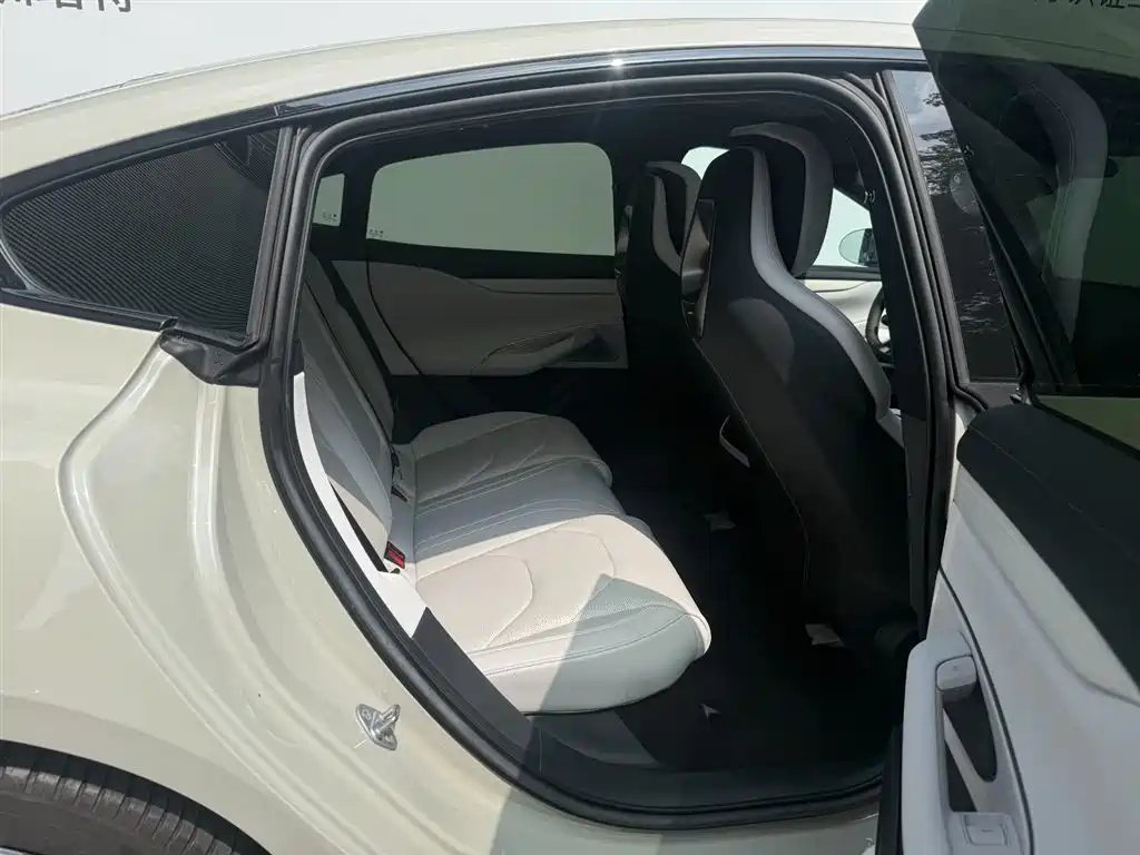 Xiaomi Auto Xiaomi SU7 2024 AWD Extended Range Advanced Smart Driving Max Edition фото 16
