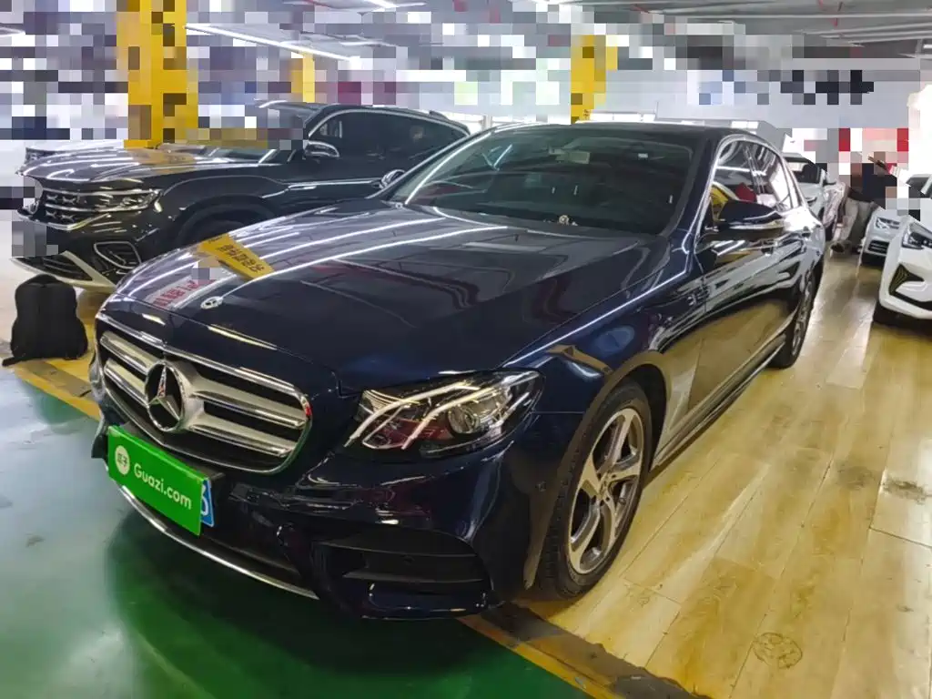 Photo 2 - Mercedes-Benz E-Class