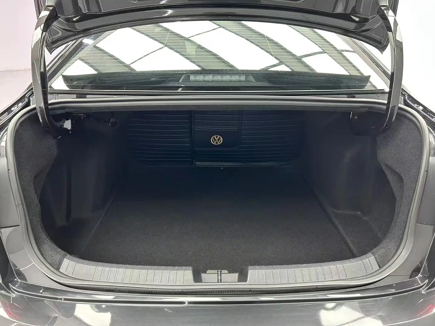 Volkswagen Sagitar 2022 280TSI DSG Surpassing Edition фото 19