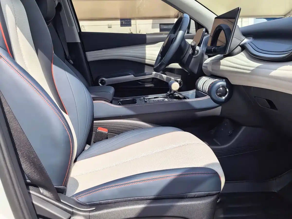 BYD Yuan PLUS 2022 510KM Premium фото 12