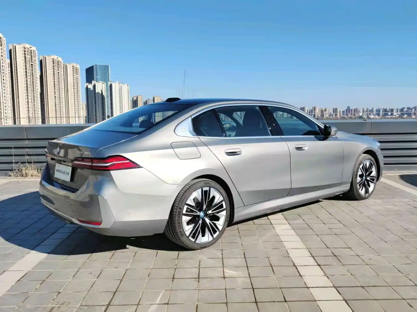 BMW i5 2024 eDrive 35L Premium Luxury Package фото 7