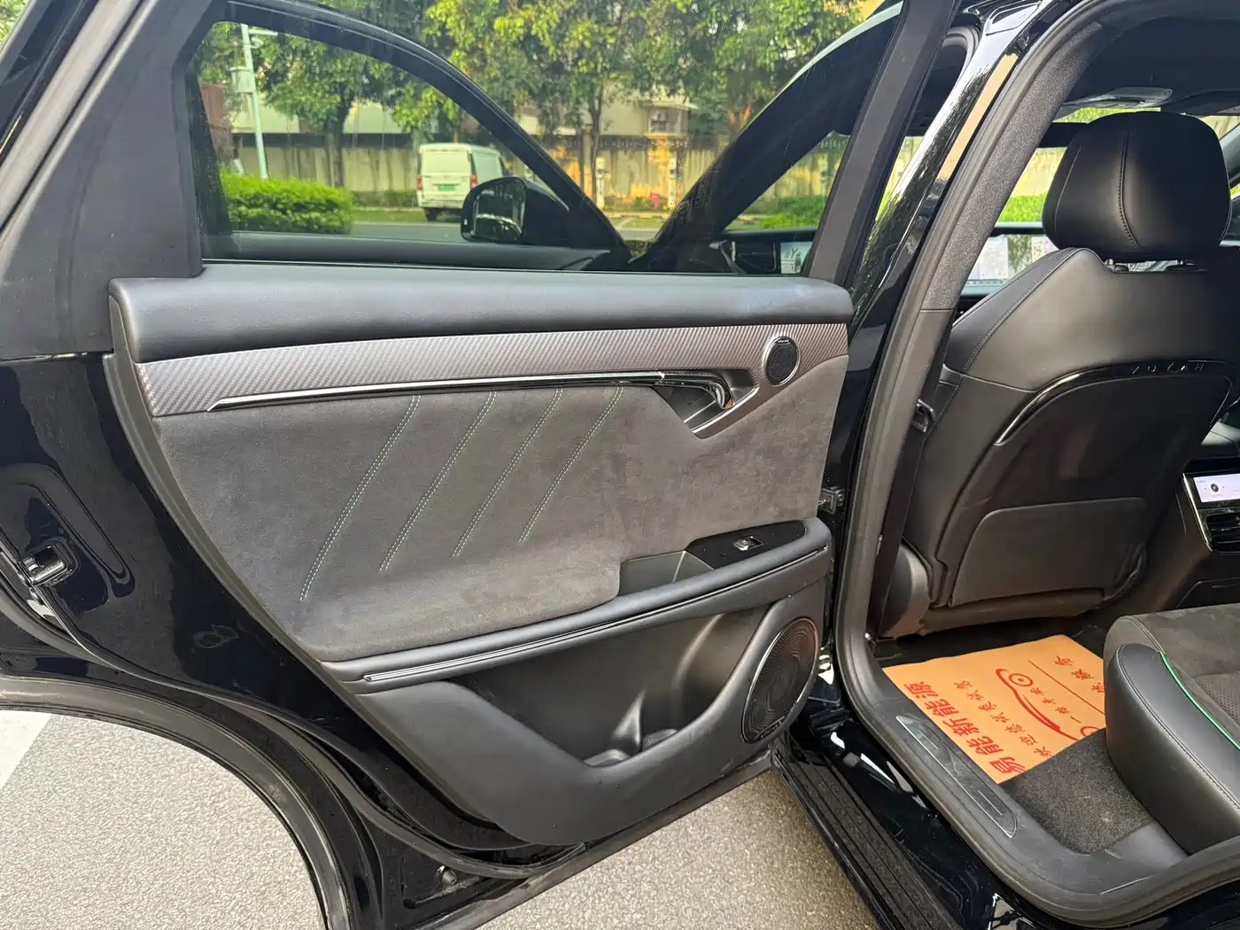 Voyah Auto VOYAH FREE 2025 318 318km RWD Touring Edition фото 12